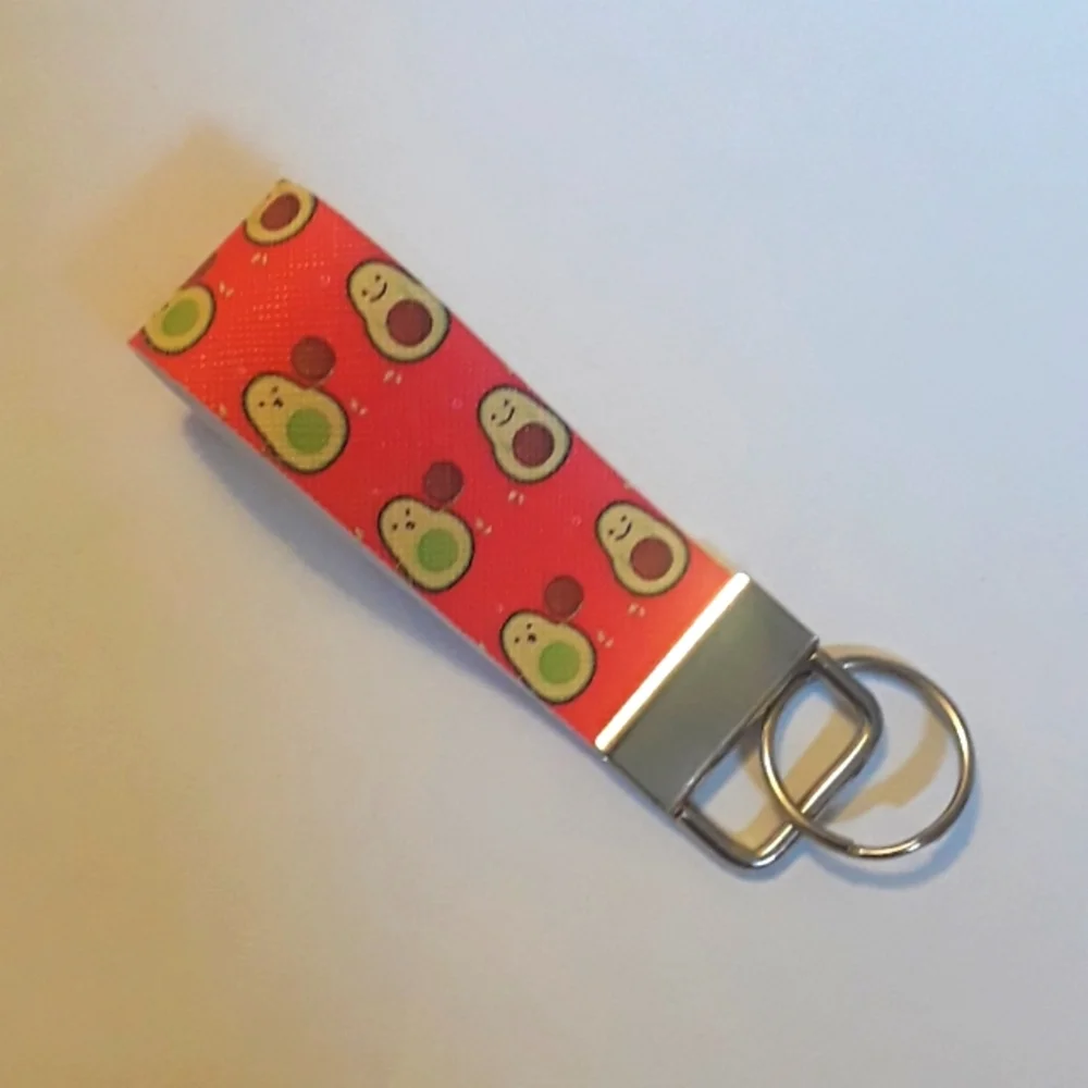 Avocado pattern keychain